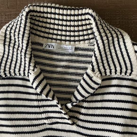 Zara Black and White Striped Knit Top Front Pockets and Collar - Picture 3 of 7
